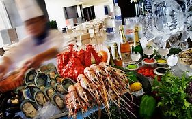 Intercontinental Beijing Beichen By Ihg L Walking Distance To Bird'S Nest & Water Cube & Metro Station L Interconnected With China National Convention Center L Award-Winning Club Lounge With Mixologist L Direct Metro Line To Wangfujing